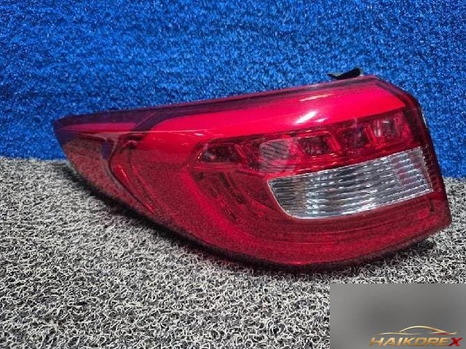 Hyundai Sonata 2016 — комбинированный фонарь задний левый (со стороны водителя)
