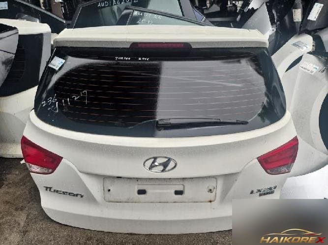 Hyundai Tucson 2011 — крышка багажника