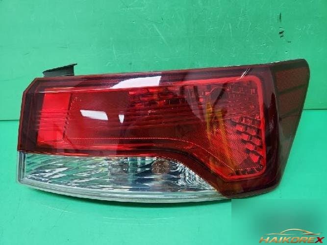 Kia Forte 2011 — комбинированный задний фонарь правый (92402-1M3)