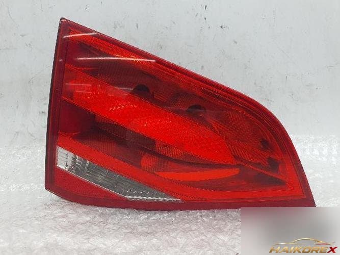 Audi A4 2009 — обшивка двери задней левая 8K5945093D