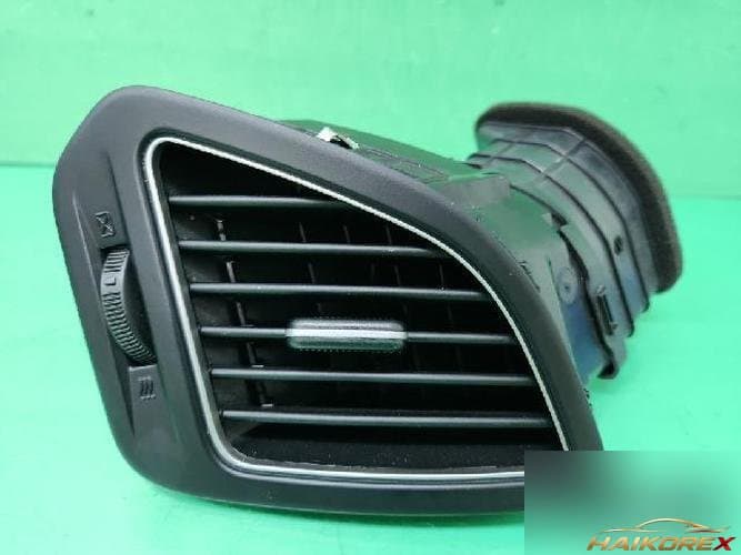 Hyundai Tucson 2011 — панель приборов 1
